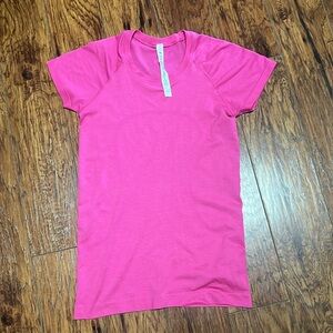 Lululemon, Swiftly Tech, Short Sleeve, Hot Pink, 6